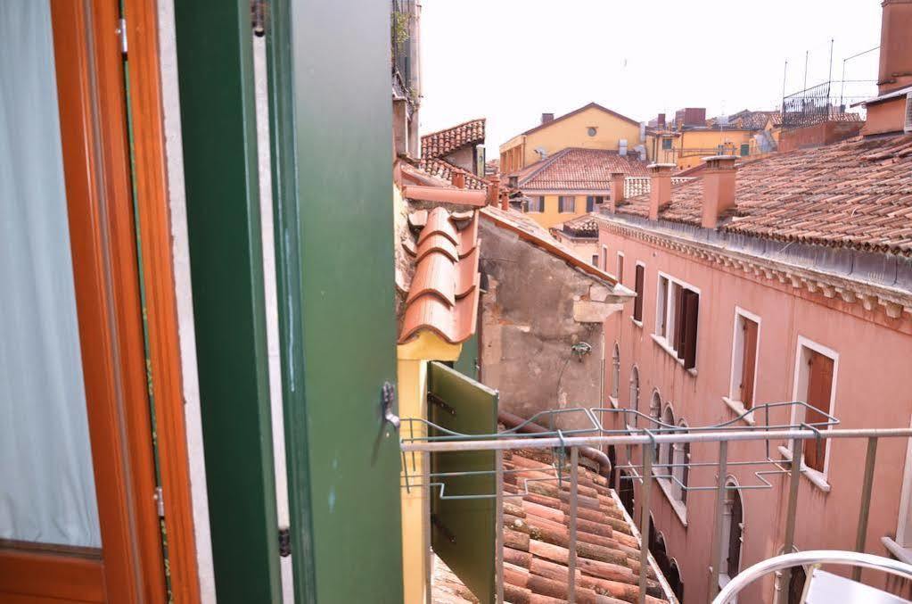 Hotel Residenza La Campana Venecia Exterior foto