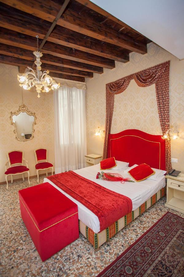 Hotel Residenza La Campana Venecia Exterior foto